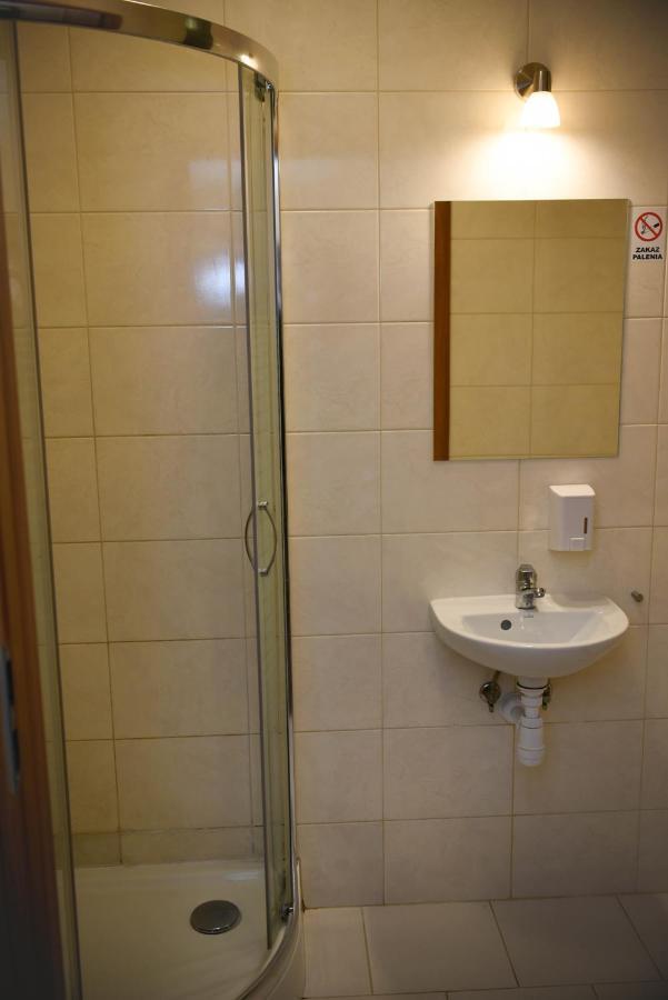 Kolumny 217- Tanie Noclegi Pracownicze, Parking Bezplatny ウッチ エクステリア 写真